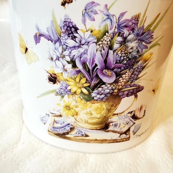 Hallmark Nature's Sketchbook VTG Marjolein Bestin Flower Tea/Coffee Kettle - Picture 6 of 10